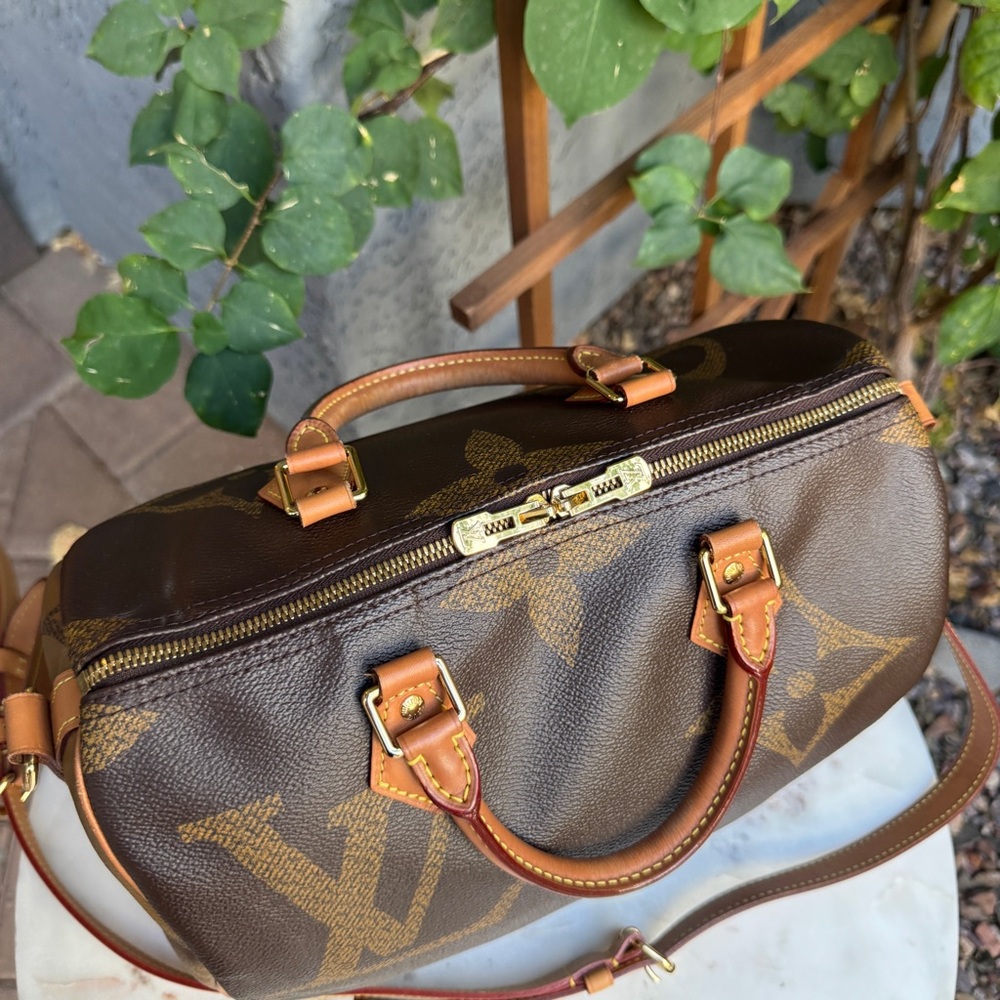 Louis Vuitton Reverse Giant Monogram Speedy Bandouliere 30 - Picture 7 of 16